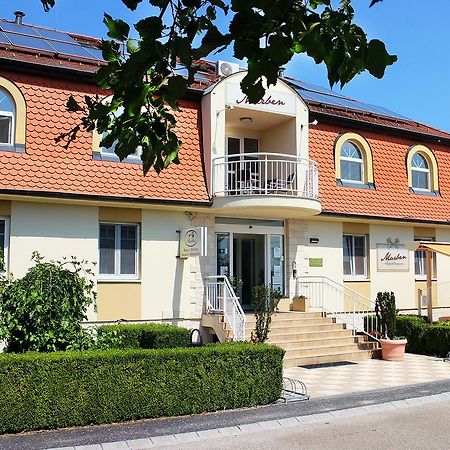 Marben Panzio Bed & Breakfast Hegyko Exterior photo