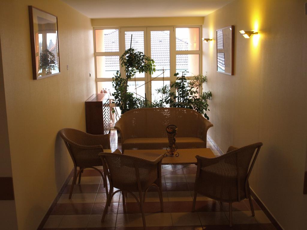 Marben Panzio Bed & Breakfast Hegyko Exterior photo